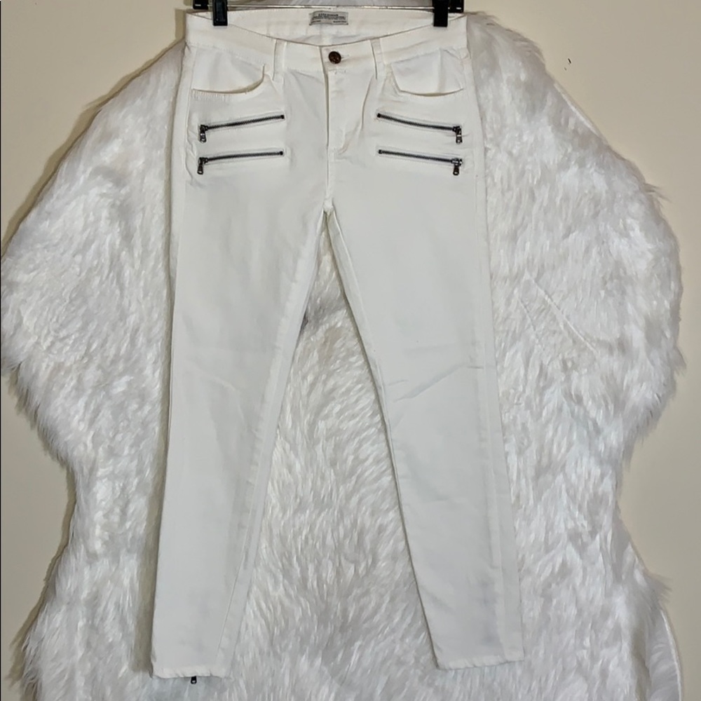 Zara White Zip Pockets Jeans